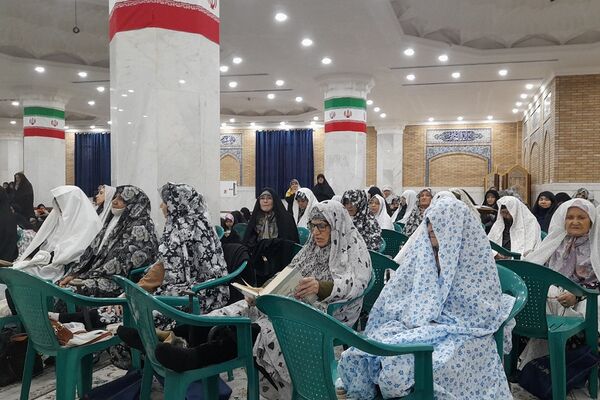 نماز جمعه این هفته باقرشهر با حضور پرشور دانش‌آموزان
