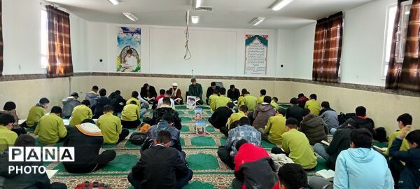 مدرسه شهید صادقی، میزبان دانش آموزان روزه دار در محفل نورانی قرآن