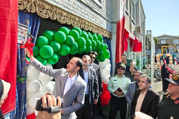 نواختن زنگ مهر و ایثار در دبیرستان عصمتیه کرمانشاه 