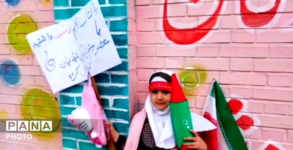 موشک‌های مقاومت  در دست دختران لالجین