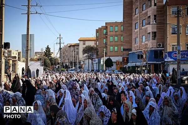شکوه حضور ملاردی ها در نماز جماعت عید سعید فطر