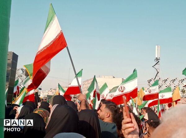تجدید بیعت میلیونی مردم با رهبری در جشنی باشکوه به مناسبت عید غدیر