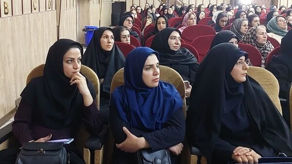 جلسه سالانه انجمن اولیا و مربیان آموزش و پرورش ناحیه ۲ کرج و شهرستان فردیس