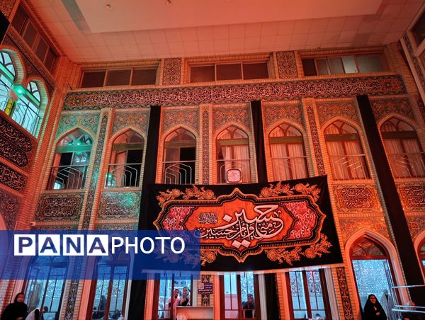 عزاداری شب یازدهم ماه محرم در تکیه ابوالفضلی 