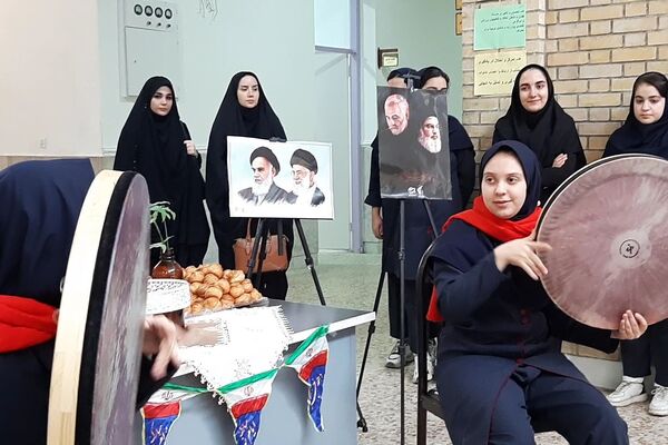 برگزاری جشنواره هفته ماها در مدرسه کارآفرینان بهارستان 2