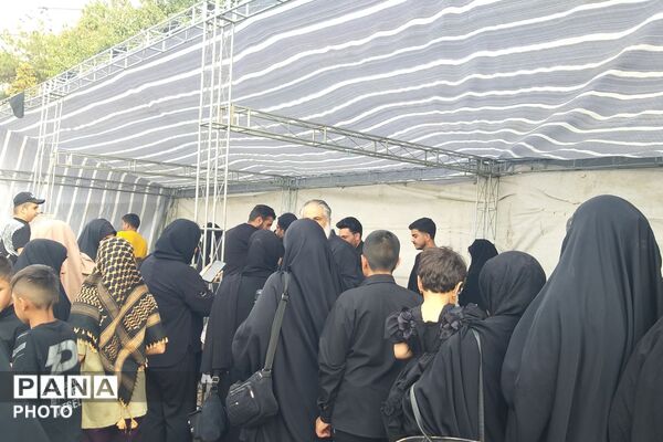 عزاداری جاماندگان پیاده‌روی اربعین حسینی در شیراز