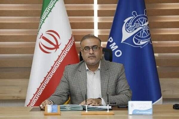 دود آسمان بندرعباس ناشی از اصابت پرتابه‌های دشمن به شناورهای صیادی است