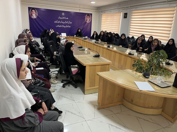 آموزش اصول خبرنگاری پانا در کارگاه 2 روزه در شهرستان خنداب