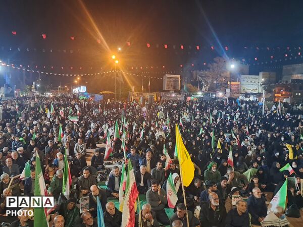 تجمع برای حمایت از رزمندگان کشور در شهر دهدشت 