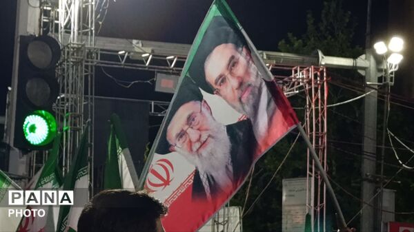 شکوفه‌های لبخند دختران ایران؛ جشن میلاد حضرت معصومه (س) و طراوت روز دختر