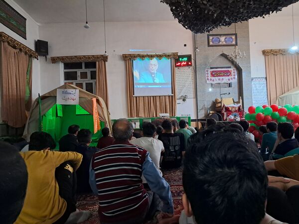 اعتکاف دانش‌آموزی در شهرستان عجب‌شیر