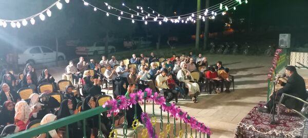 شکوه جشن میلاد پیامبر رحمت (ص) در جوار مسجدالنبی(ص) نیم‌ور