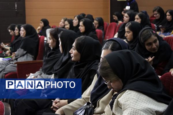 جشن روز معلم و روز در دانشگاه آزاد گچساران