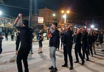 حضور پرشور نوجوانان لنده در آیین تاسوعای حسینی