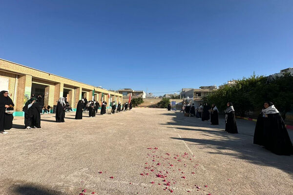 استقبال از شهید گمنام در مدارس گناوه