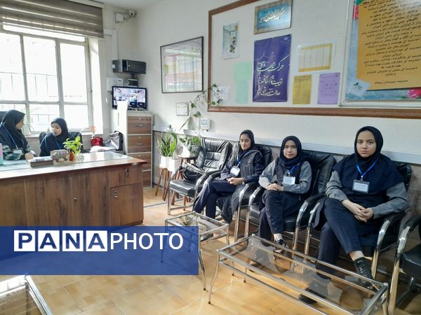 اجرای طرح مدام در دبیرستان دخترانه ریحانه