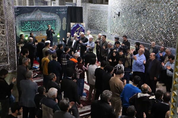 ارادتمندان اهل‌بیت در شب چهارم فاطمیه گرد هم آمدند