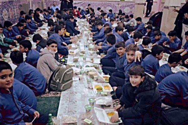 برگزاری افطاری دبستان شهید فهمیده ری یک