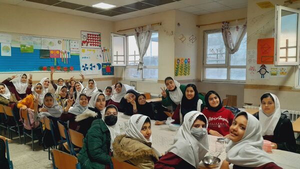 ضیافت افطاری ماه رمضان به میزبانی دبستان شطیطه۲ نیشابور