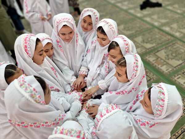 جشن عبادت کلاس سومی‌های تیکمه‌داش