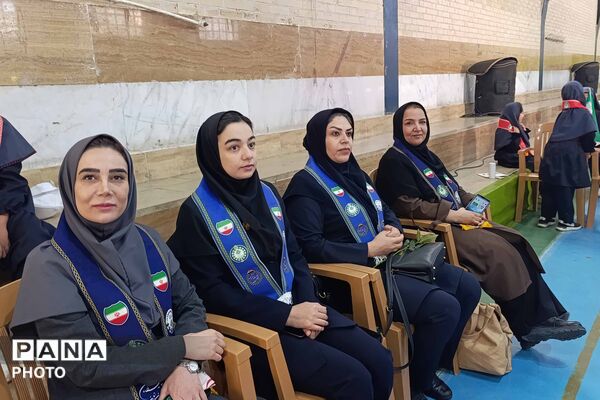 تقسیم مهربانی با شور عاطفه‌ها در مدارس خراسان شمالی