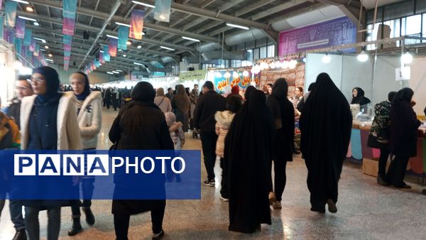 برپایی نمایشگاه سوغات و هدیه در اراک