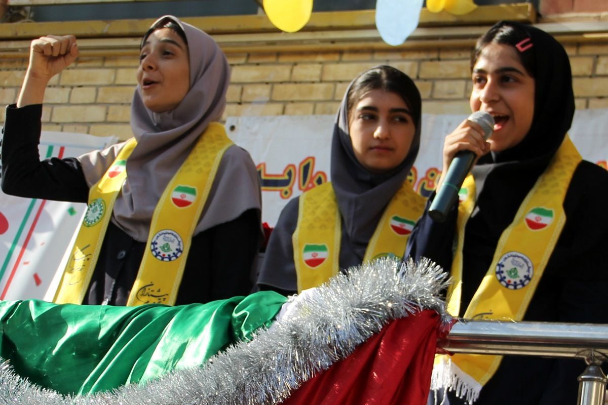 انتخابات  همیار مشاور در مدرسه نشاط بهارستان دو