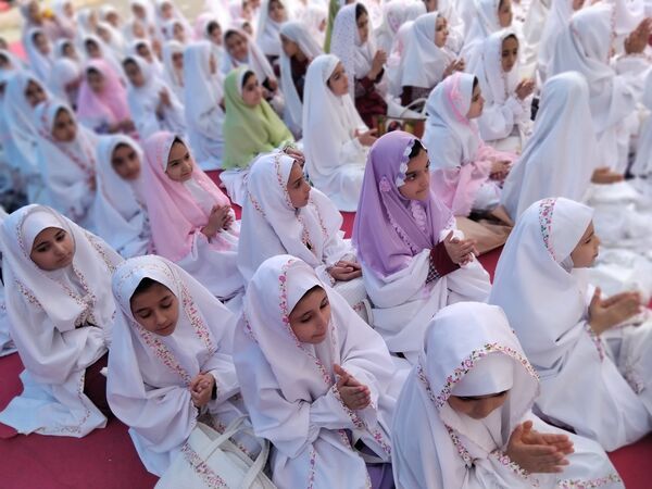 برگزاری جشن تکلیف فرشتگان دبستان شهید باهنر ۲ ملارد 