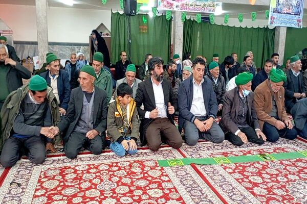 اقامه نماز جماعت ظهر و عصر در روز ۲۲بهمن  شهر بار نیشابور
