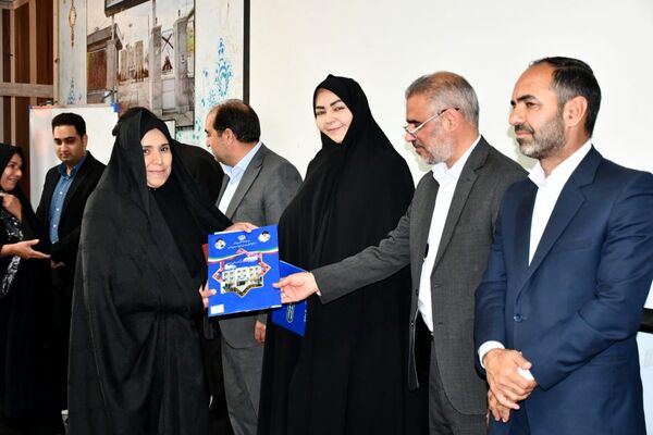 مراسم تجلیل از مدیران و رتبه‌های برتر کنکور ۱۴۰۴ در شهرستان مه‌ولات