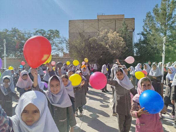 جشنواره روز جهانی کودک در دبستان شهید نجفی فدافن