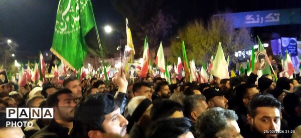 حضور پرشور مردم غیور و شجاع  شهرستان نیشابور در  تشییع پیکر  مطهر شهید مهدی عمارلو 