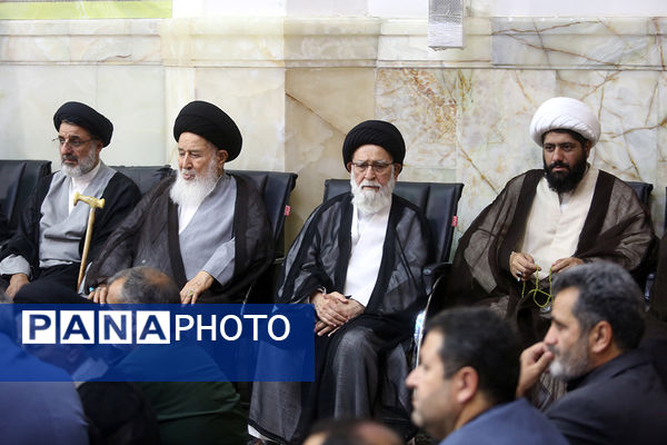 مراسم اربعین شهدای خدمت از سوی رهبر معظم انقلاب در قم 