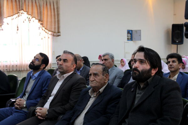 آیین کلنگ زنی مدرسه شش کلاسه در شهرستان بن
