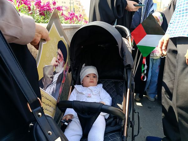 راهپیمایی باشکوه روز جهانی قدس در جوار بارگاه رضوی