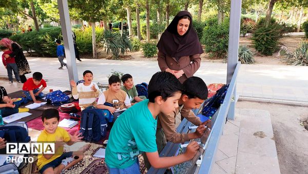 در کلاس عشق، زنگ مقاومت به صدا درآمد
