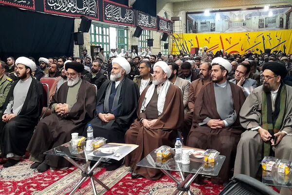 حماسه ۹ دی زنده است؛ ورامینی‌ها بار دیگر با ولایت، پیمان بستند