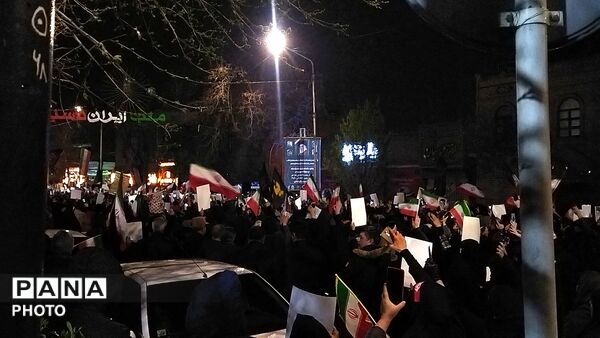 قاب هایی از حضورـ۳