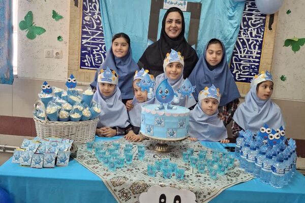 جشن آب در دبستان خورسندیان شیراز