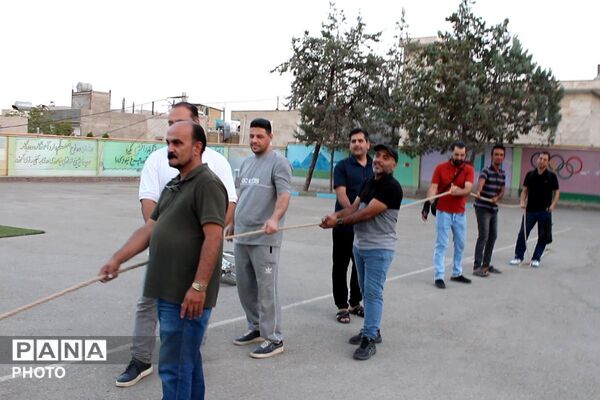 برگزاری جشنواره «میدان پویا» در دبستان مهدی موعود روستای باغکمش پردیس