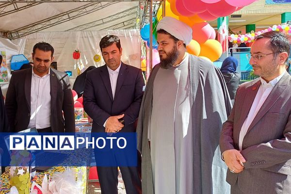 جشن شکوفه‌ها در شهرستان ورامین