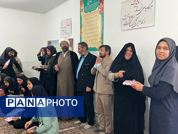 آیین تجلیل از برگزیدگان مسابقات قرآنی، فرهنگی و هنری در خاتم