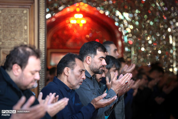 اقامه نماز عید سعید فطر در آستان مقدس امام زاده صالح(ع)