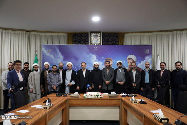  نشست فعالان و مجموعه‌های مردمی تربیت با معاون پرورشی و فرهنگی وزارت آموزش و پرورش