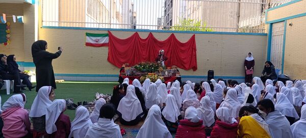«جشن یلدا» در دبستان مریم  