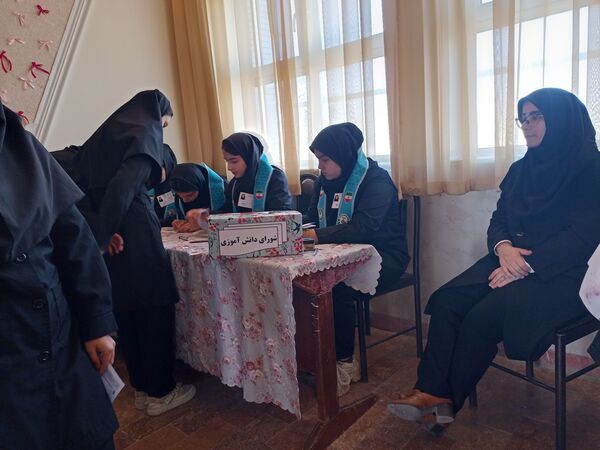 انتخابات شورای دانش‌آموزی دبیرستان الزهرای خواجه