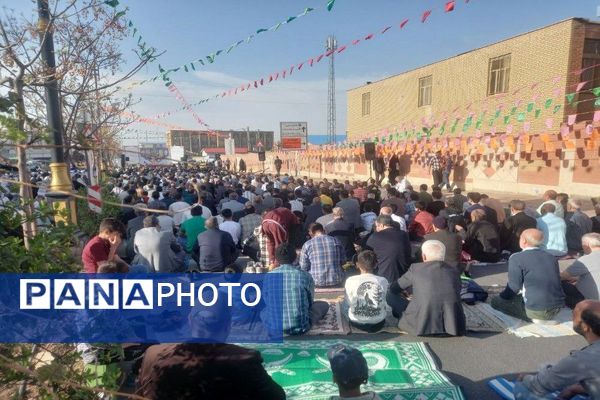 اقامه نماز عید فطر در قیامدشت ناحیه یک ری