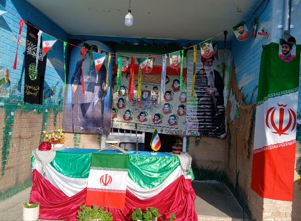 طنین زنگ استکبارستیزی در دبیرستان دخترانه تکتم باخرز