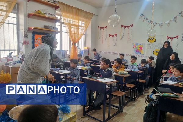 بازدید سرگروه کیفیت بخشی فعالیت‌های پرورشی از مدارس ناحیه 2 شهرری 