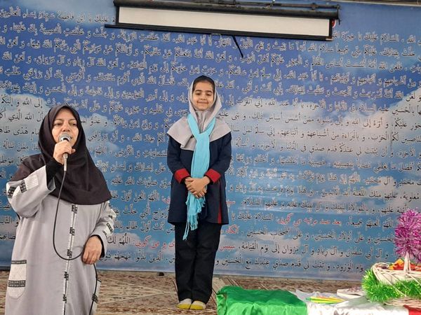 طلیعه فجر و شعبانیه در دبستان آزادی